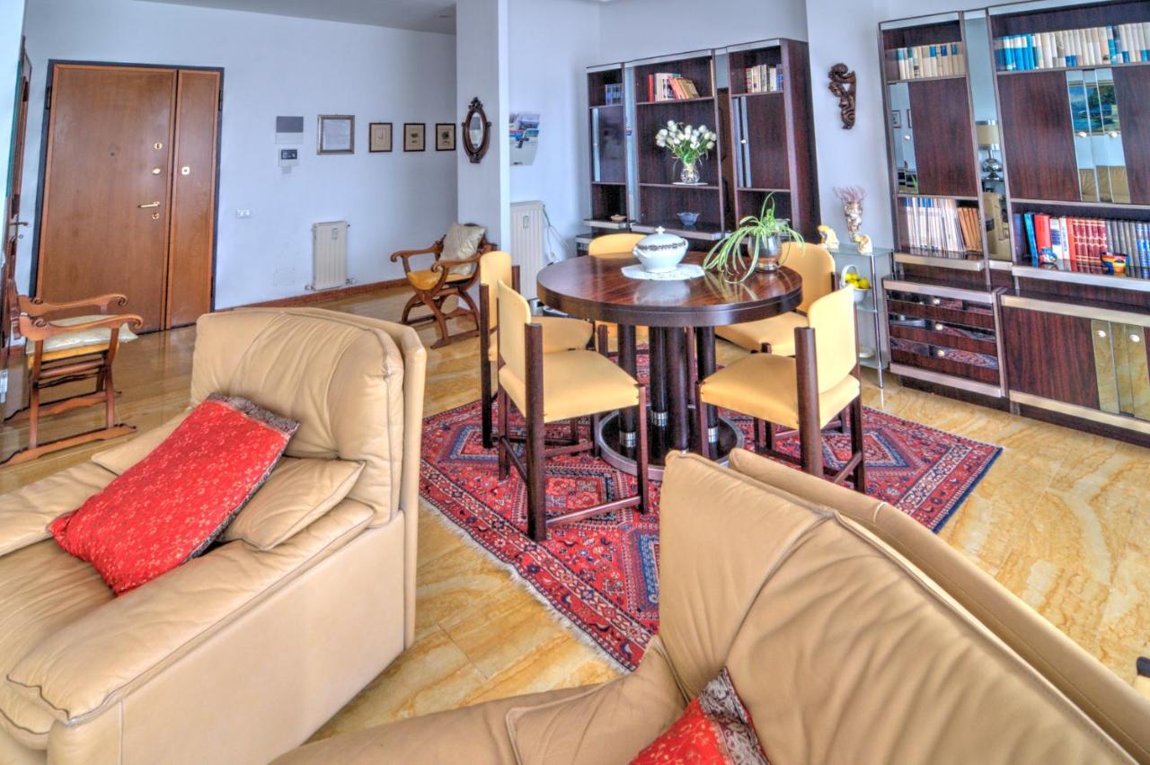 La Casa Di Nilde * La Spezia